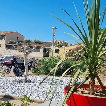 Apartment Au Village Naturiste, Vue Marina