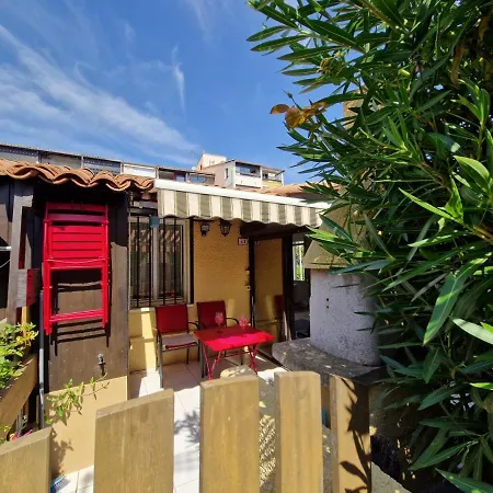 Au Village Naturiste, Vue Marina