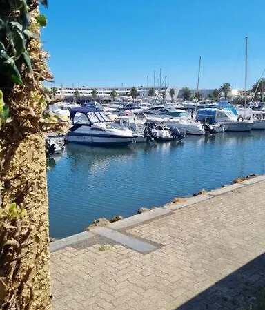 Au Village Naturiste, Vue Marina *
